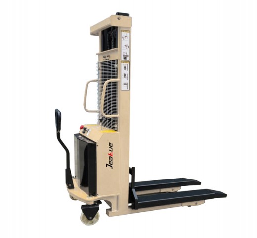 1-2T半電動(dòng)堆高車(chē)